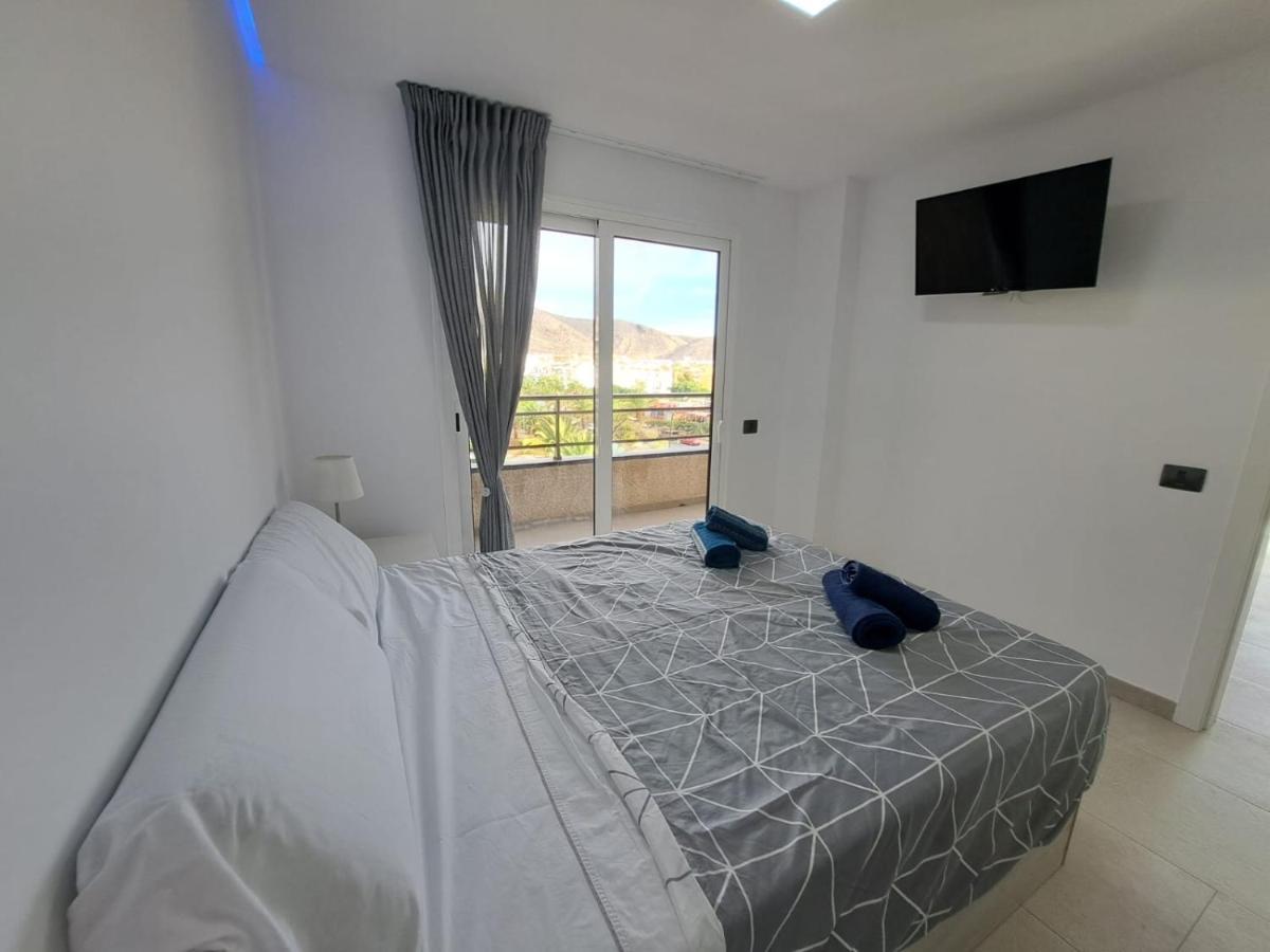 Newly Reformed 2 Bedroom Apartment In The Center Of Los Cristianos Los Cristianos  Luaran gambar