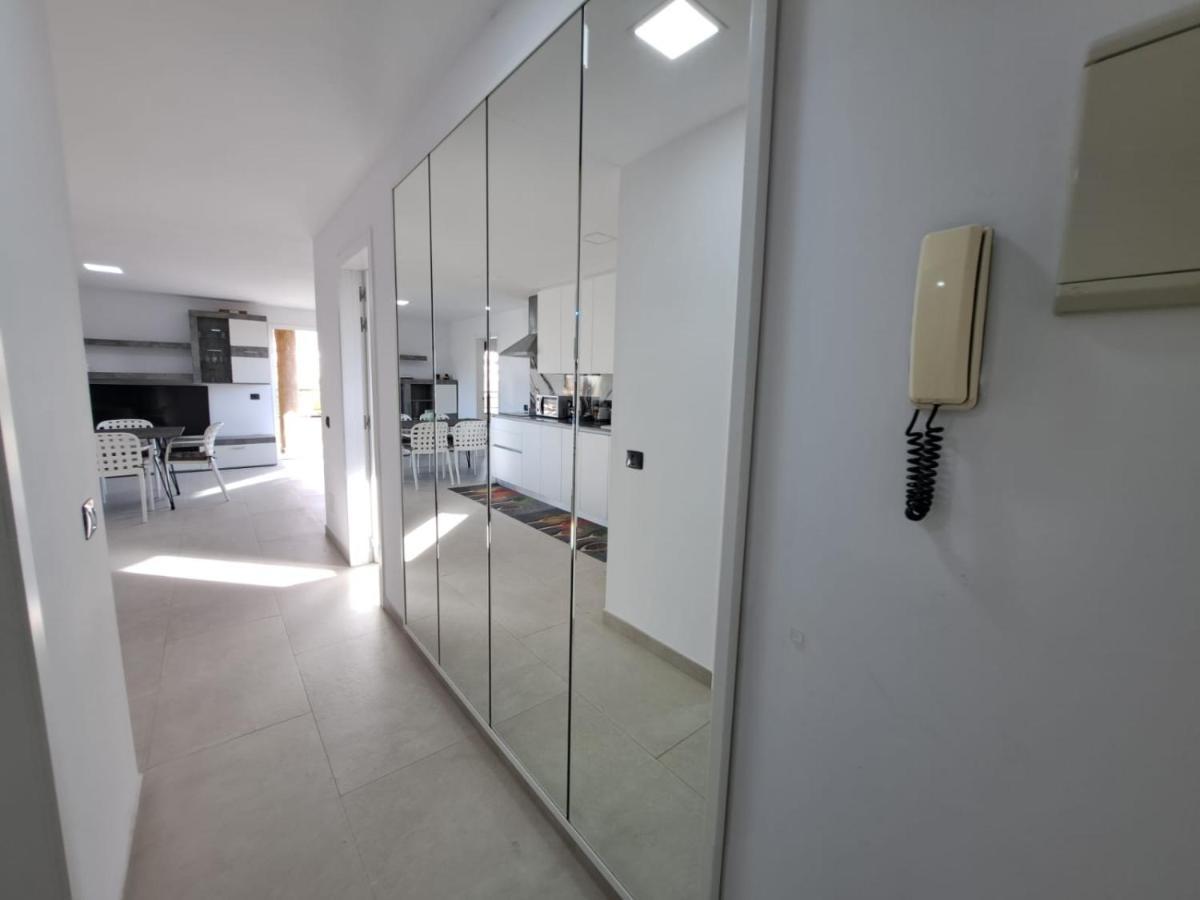Newly Reformed 2 Bedroom Apartment In The Center Of Los Cristianos Los Cristianos  Luaran gambar