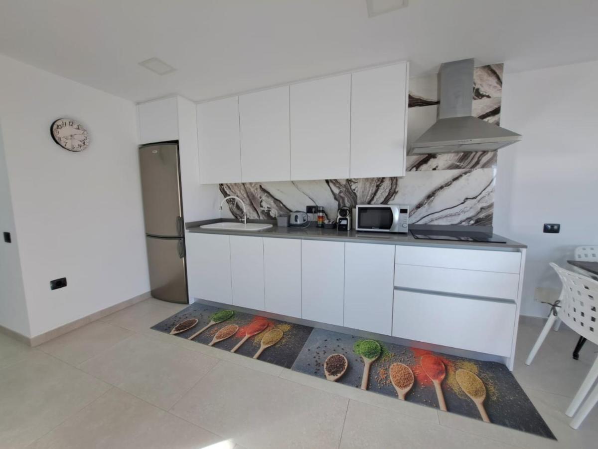 Newly Reformed 2 Bedroom Apartment In The Center Of Los Cristianos Los Cristianos  Luaran gambar