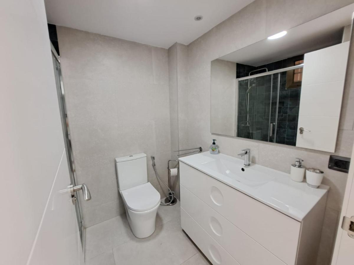 Newly Reformed 2 Bedroom Apartment In The Center Of Los Cristianos Los Cristianos  Luaran gambar