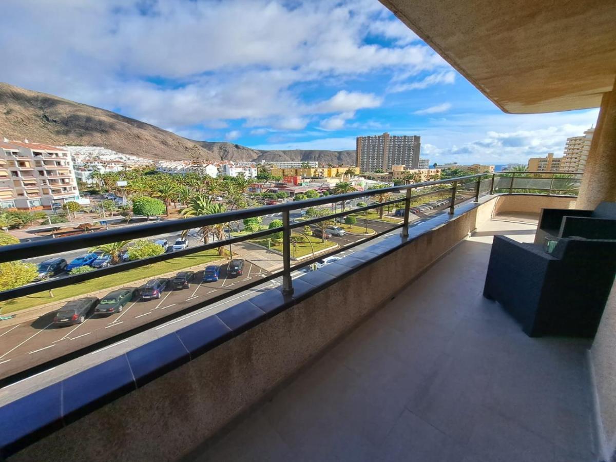 Newly Reformed 2 Bedroom Apartment In The Center Of Los Cristianos Los Cristianos  Luaran gambar