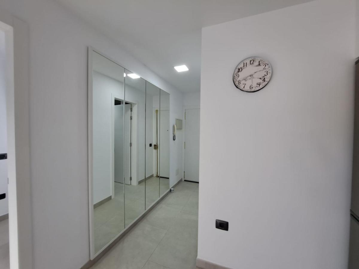Newly Reformed 2 Bedroom Apartment In The Center Of Los Cristianos Los Cristianos  Luaran gambar