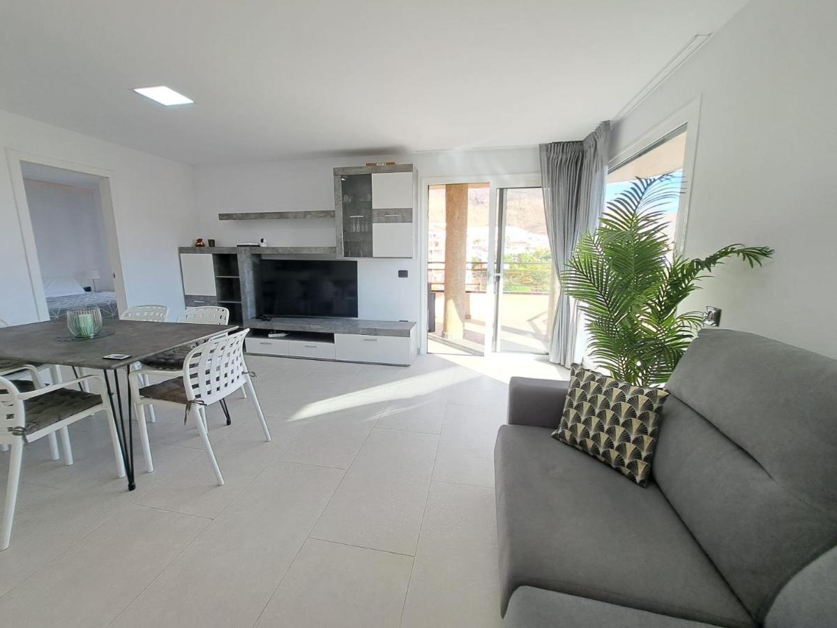 Newly Reformed 2 Bedroom Apartment In The Center Of Los Cristianos Los Cristianos  Luaran gambar