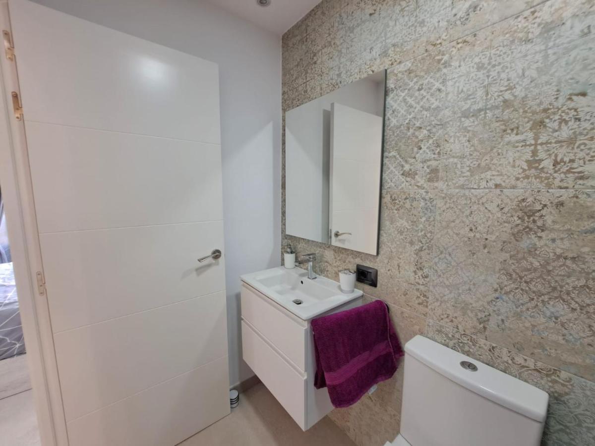 Newly Reformed 2 Bedroom Apartment In The Center Of Los Cristianos Los Cristianos  Luaran gambar