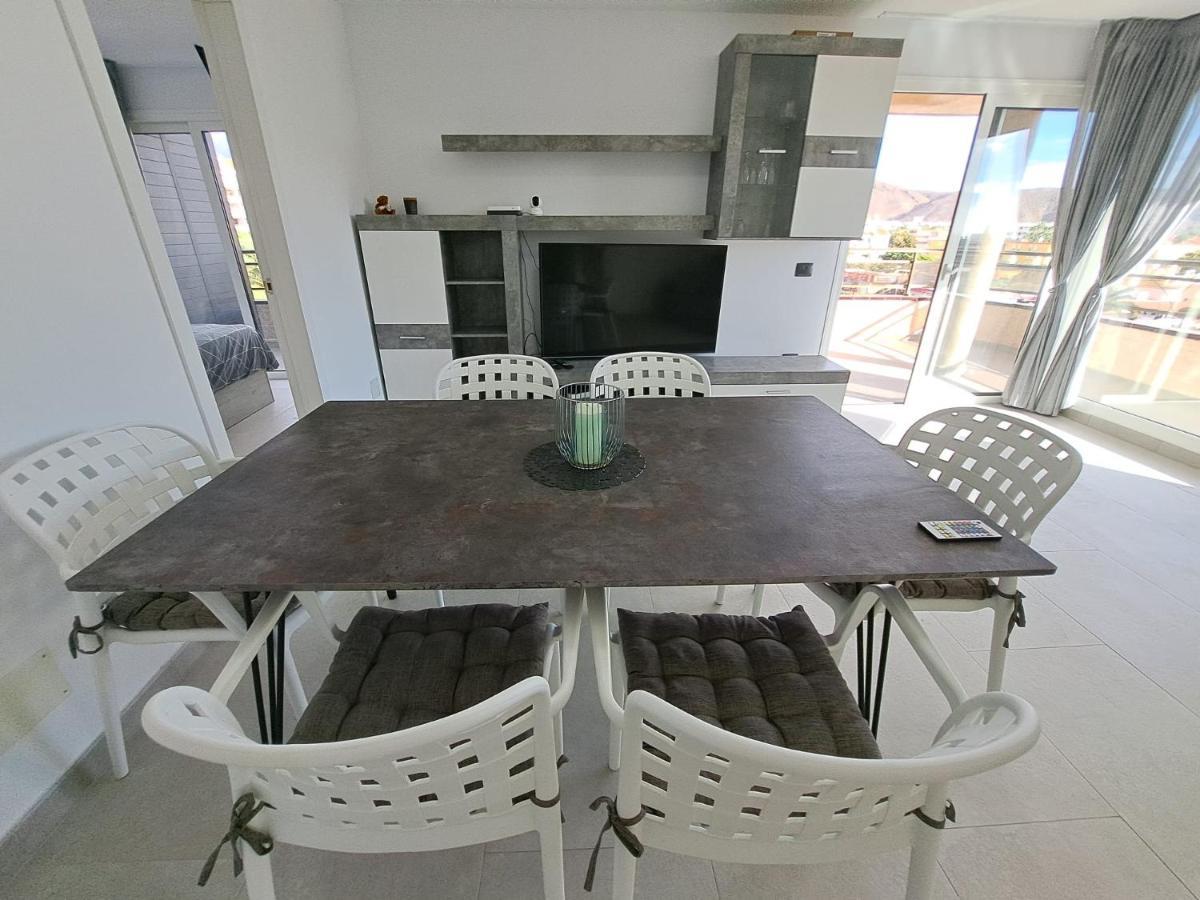 Newly Reformed 2 Bedroom Apartment In The Center Of Los Cristianos Los Cristianos  Luaran gambar